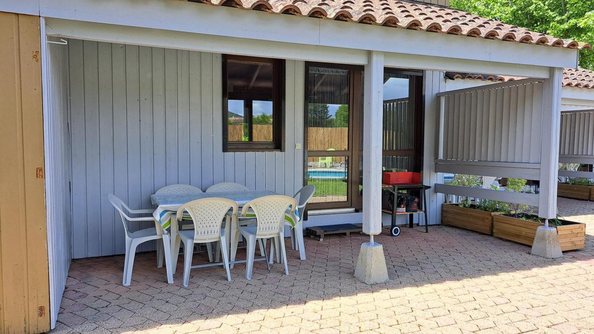 Les Petits Chassezac Villa Grospierres Buitenkant foto