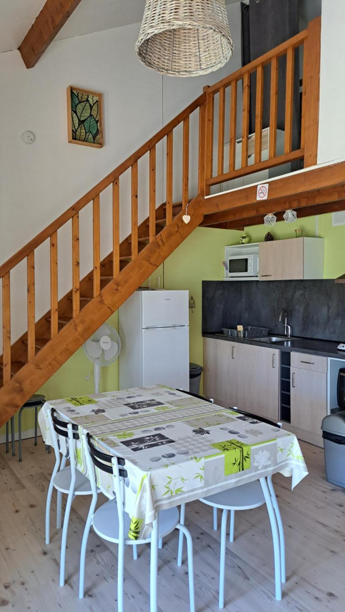 Les Petits Chassezac Villa Grospierres Buitenkant foto